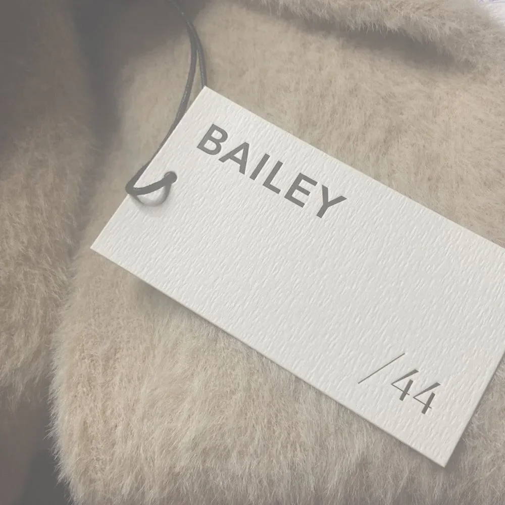 Bailey 44 Wm’s Sz Med Oatmeal Ribbed Cuffs & Mock Neck Fuzzy Drop Sleeve Sweater